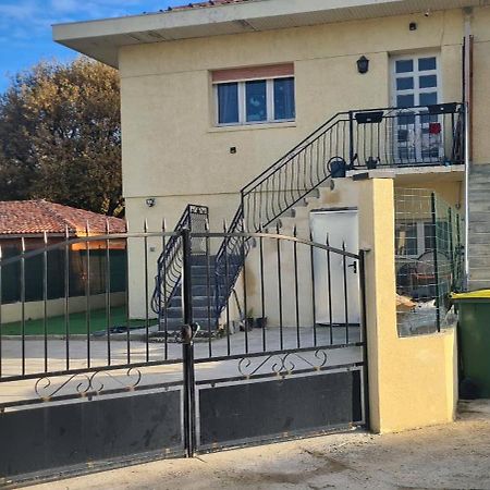 Appartement Joli T1 Bis Fonctionnel A Montussan Extérieur photo